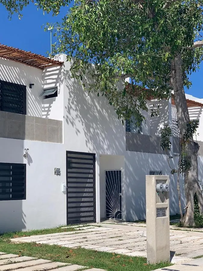 La Casa Del Arbol -4Bed 3 Bath Villa Puerto Morelos