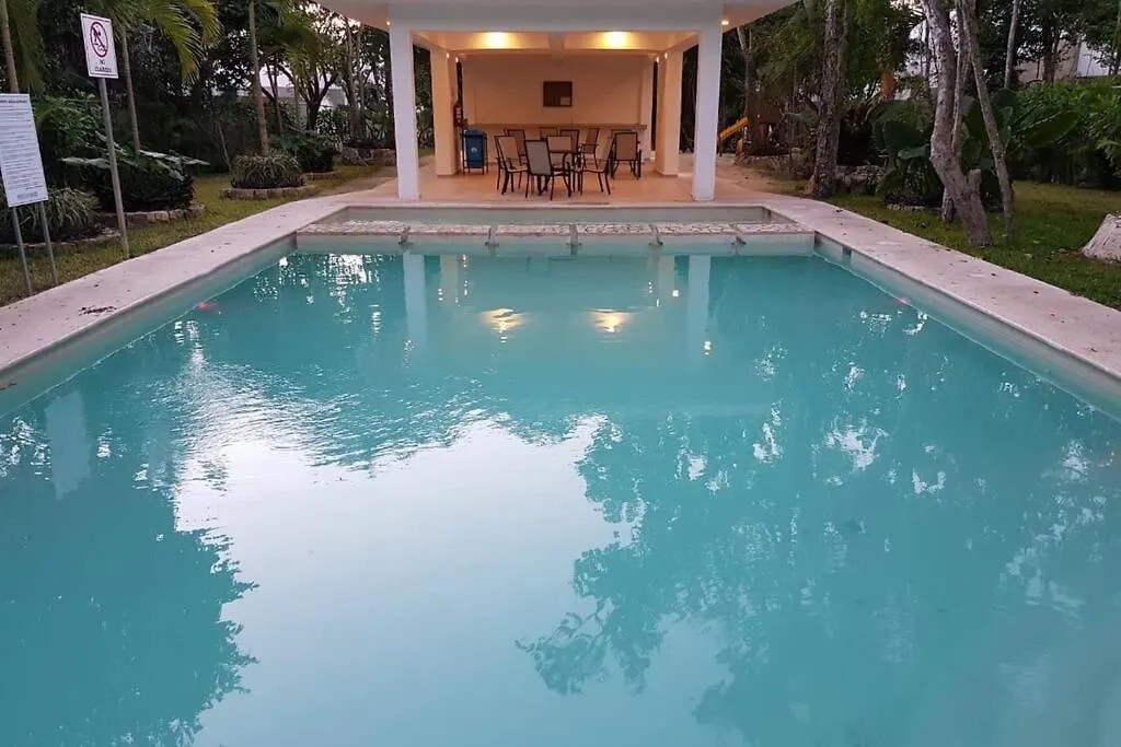 Villa La Casa del Arbol Puerto Morelos México
